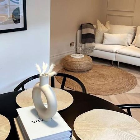 Courtyard Garden, Beautifully Finished Flat - Ba1 Appartamento Bath Esterno foto