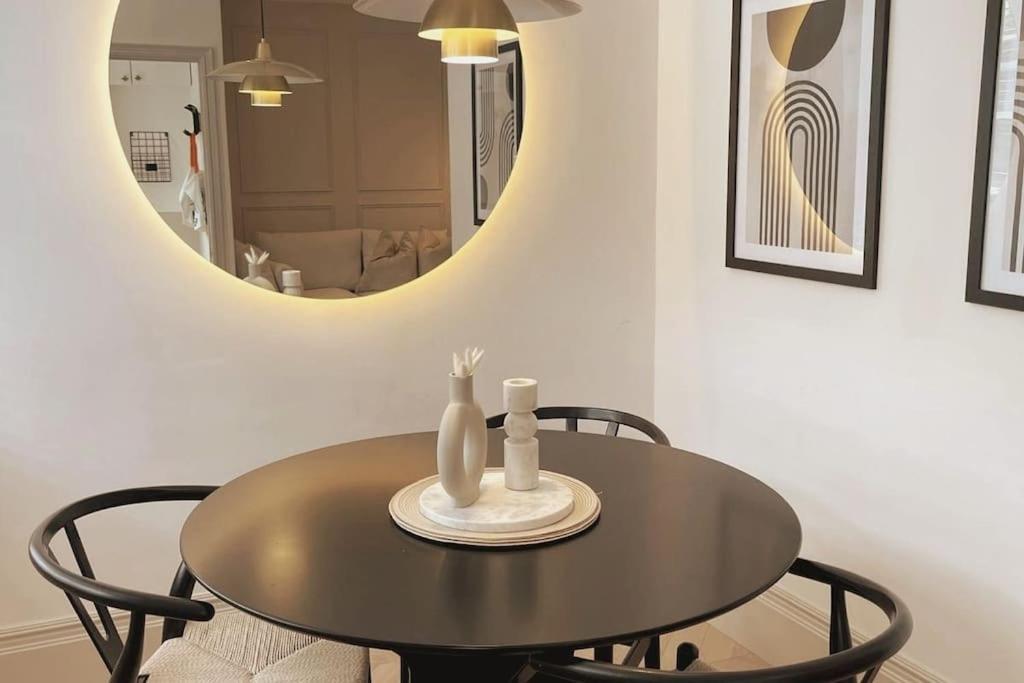 Courtyard Garden, Beautifully Finished Flat - Ba1 Appartamento Bath Esterno foto