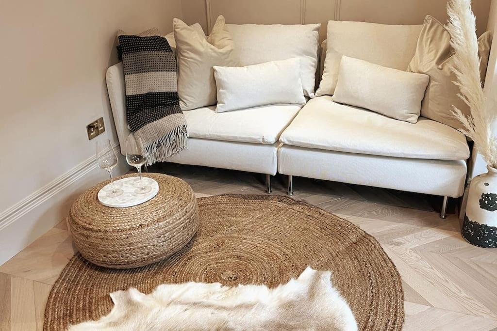 Courtyard Garden, Beautifully Finished Flat - Ba1 Appartamento Bath Esterno foto
